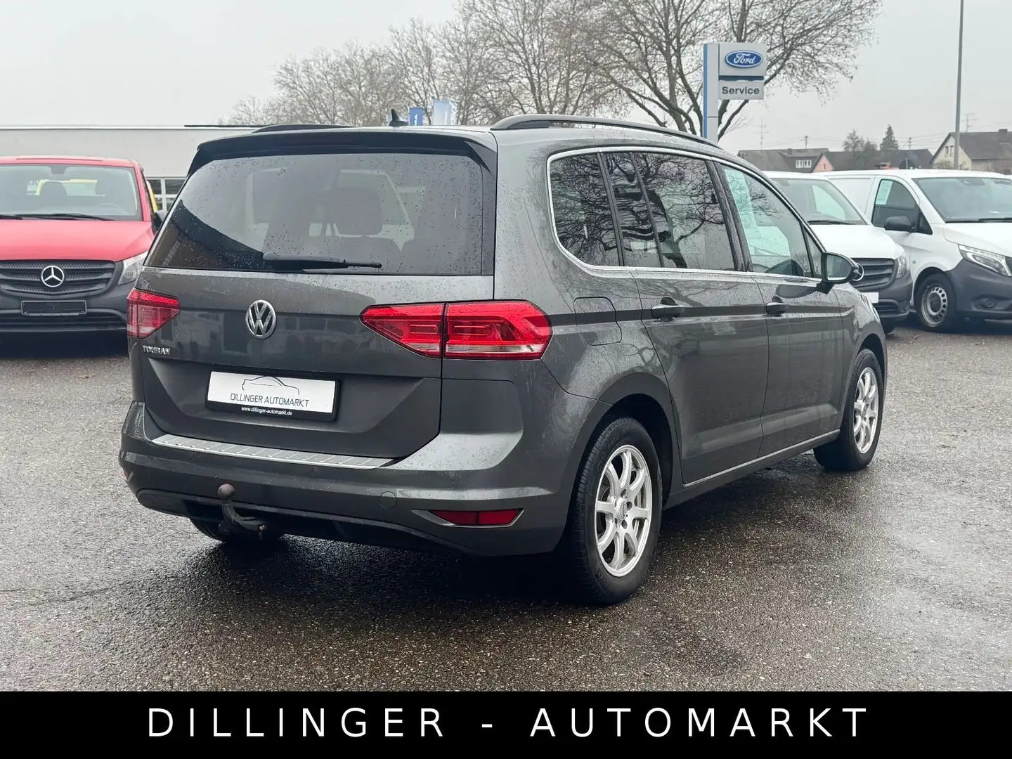Volkswagen Touran 1.6 TDI DSG Comfortline 7-Sitzer AHK ACC Grau - 2