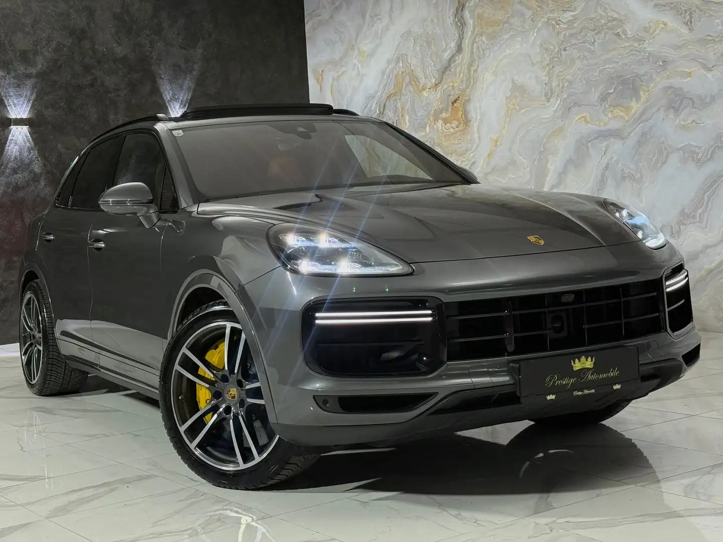 Porsche Cayenne III Turbo S E-Hybrid V8 680PS *APPROVED*EXCLUSIVE* Grau - 2