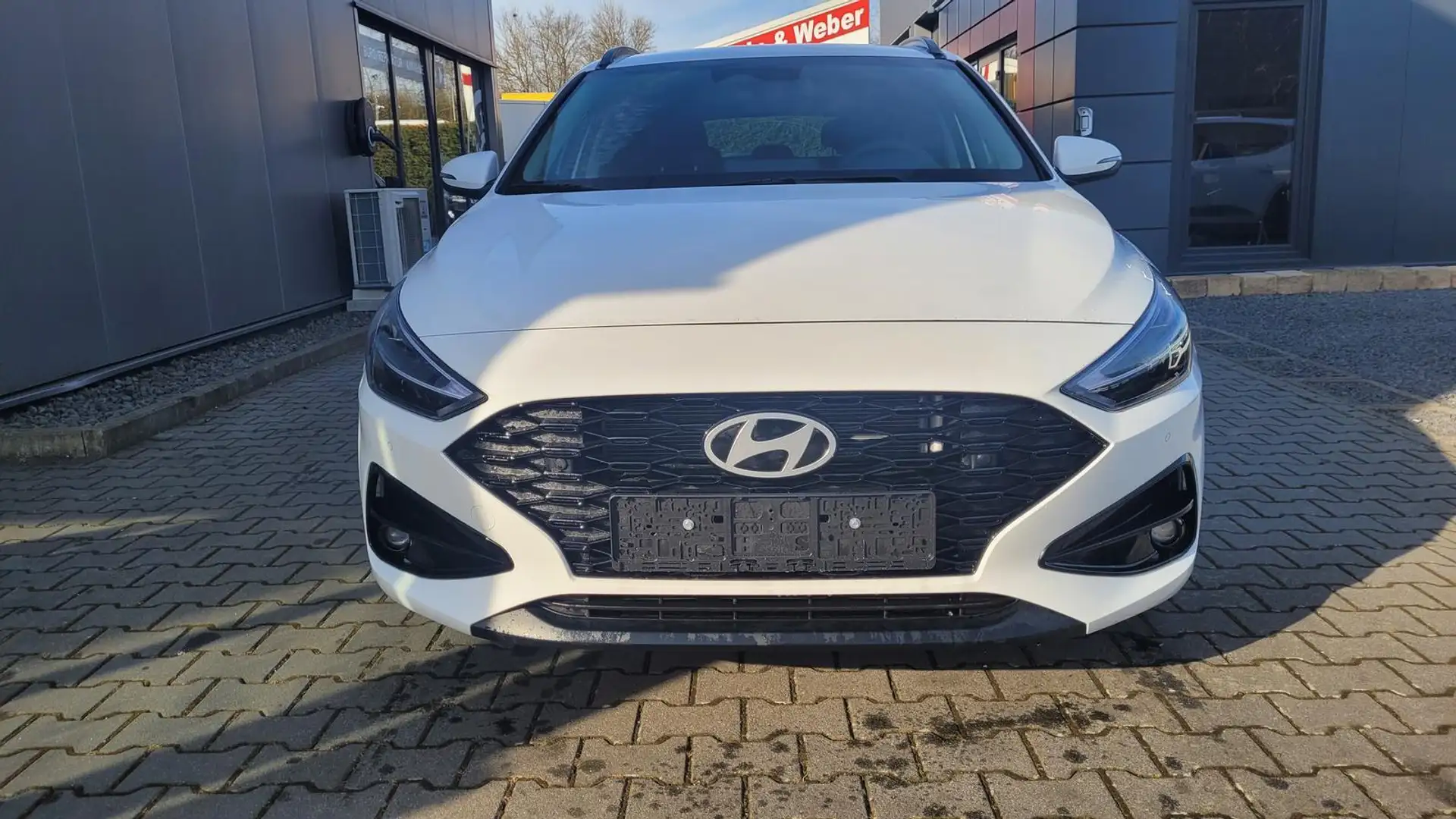 Hyundai i30 Kombi Style Style*LED*Navi*Shzg*PDC*Cam*ACC*TWA... Weiß - 2