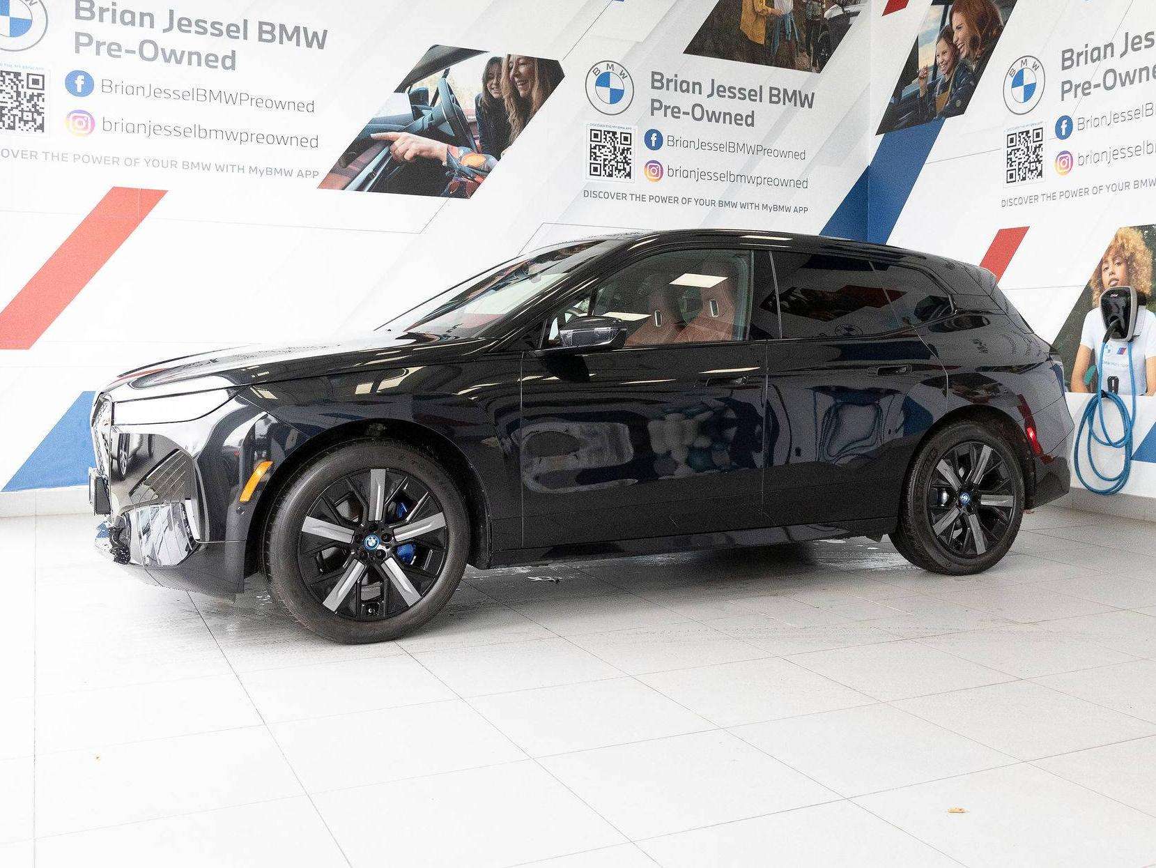 2024 BMW iX