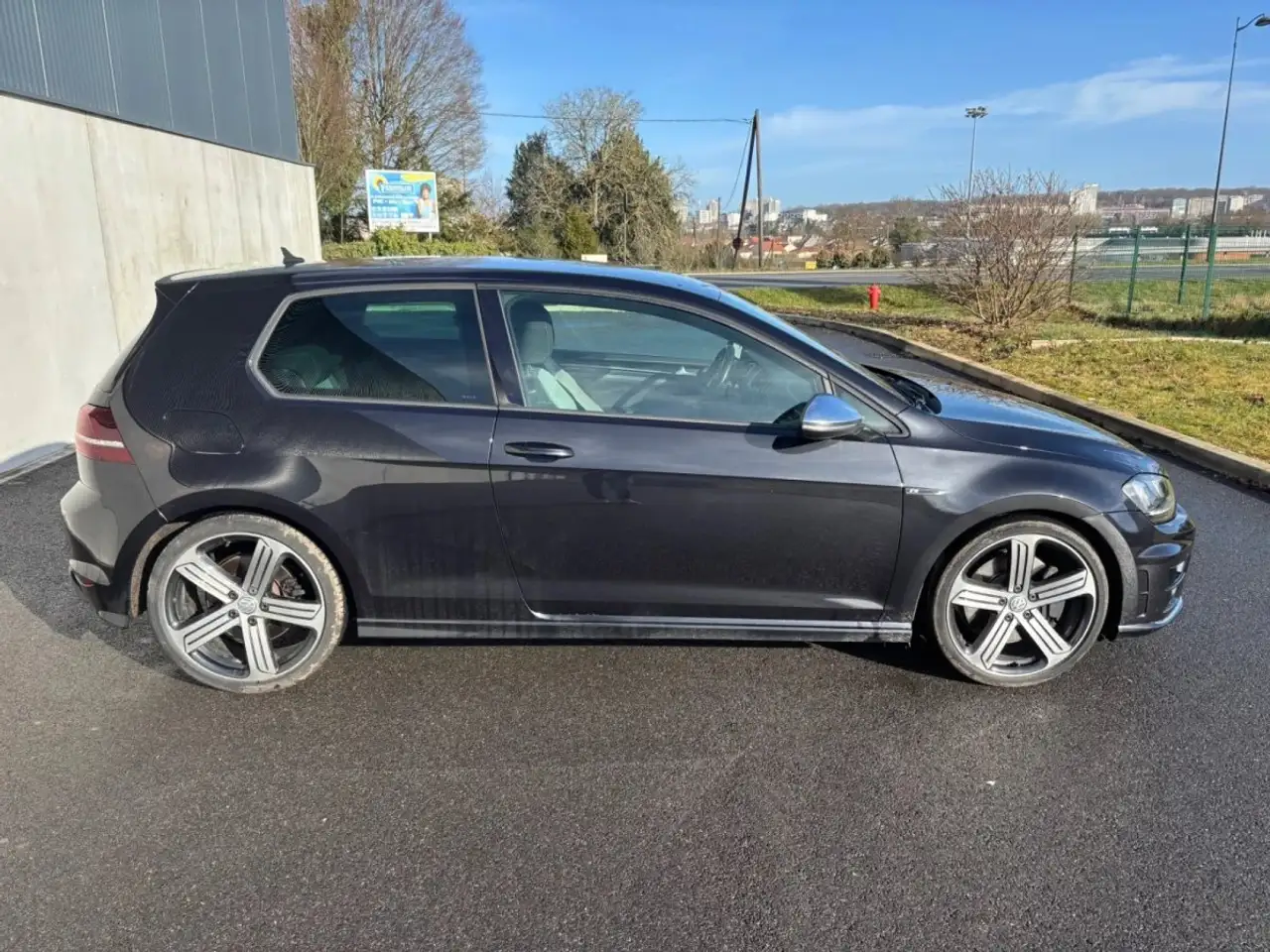 Volkswagen Golf R — photo 6