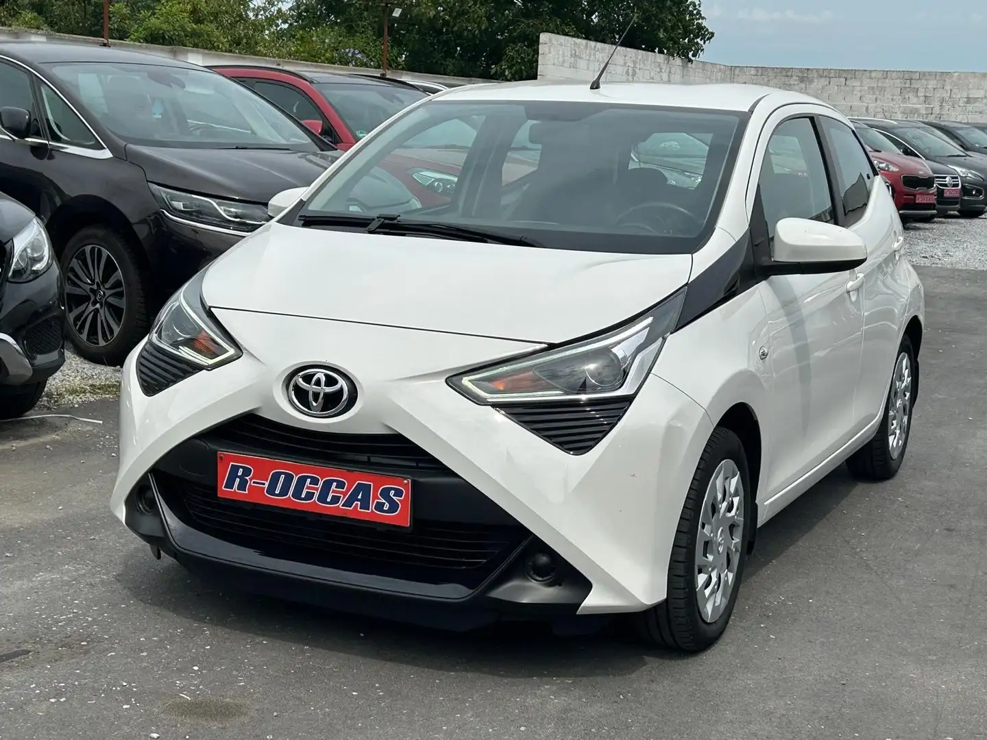 Toyota Aygo Aygo 1.0i VVT-i x BOITE AUTOMATIQUE GARANTIE Blanc - 1
