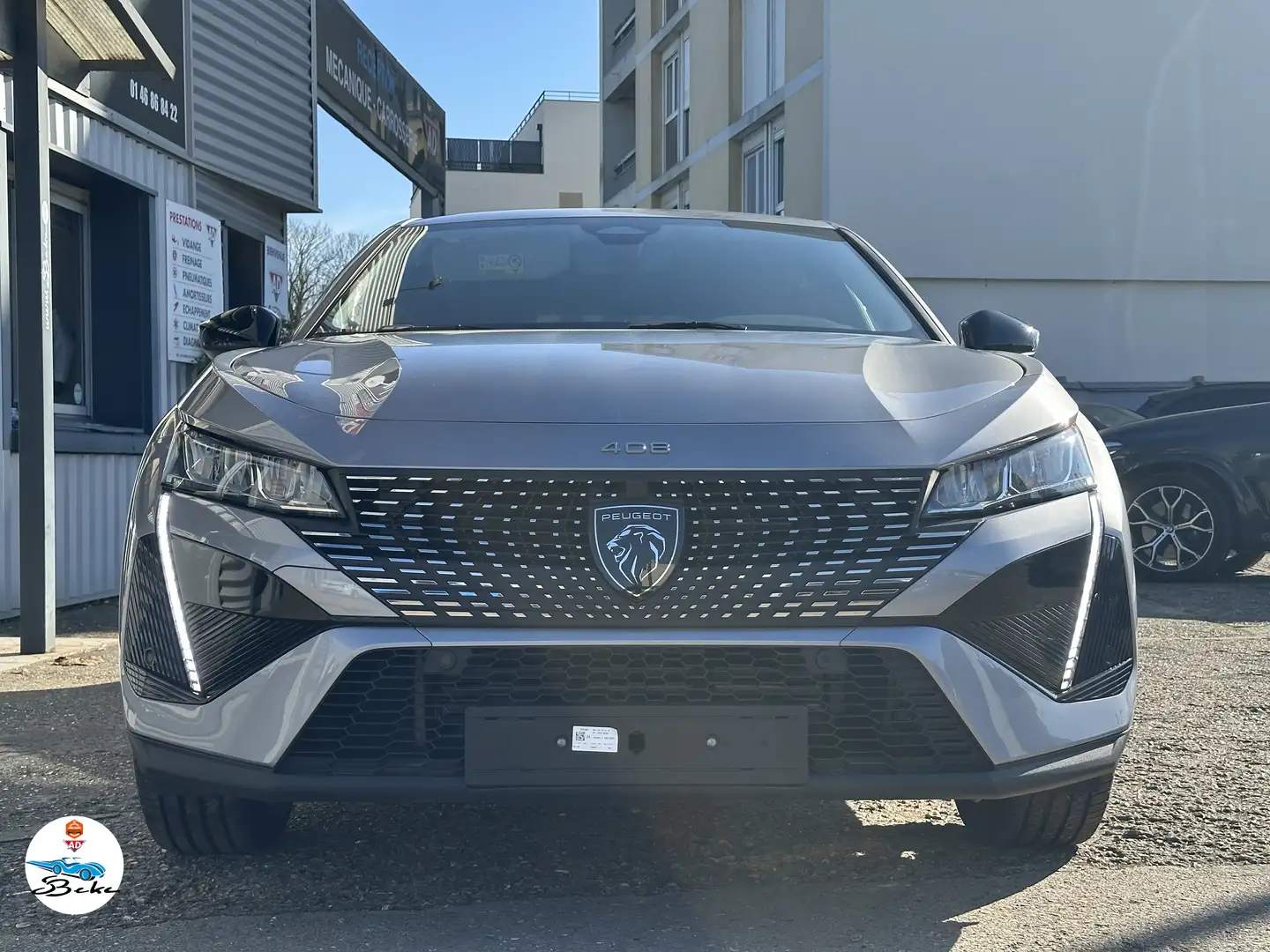 Peugeot 408 130 ch S\u0026amp;S EAT8 Allure Pack SIEGE CHAUFFANT / GPS / CAMERA DE RECUL + ADAS Серый - 2