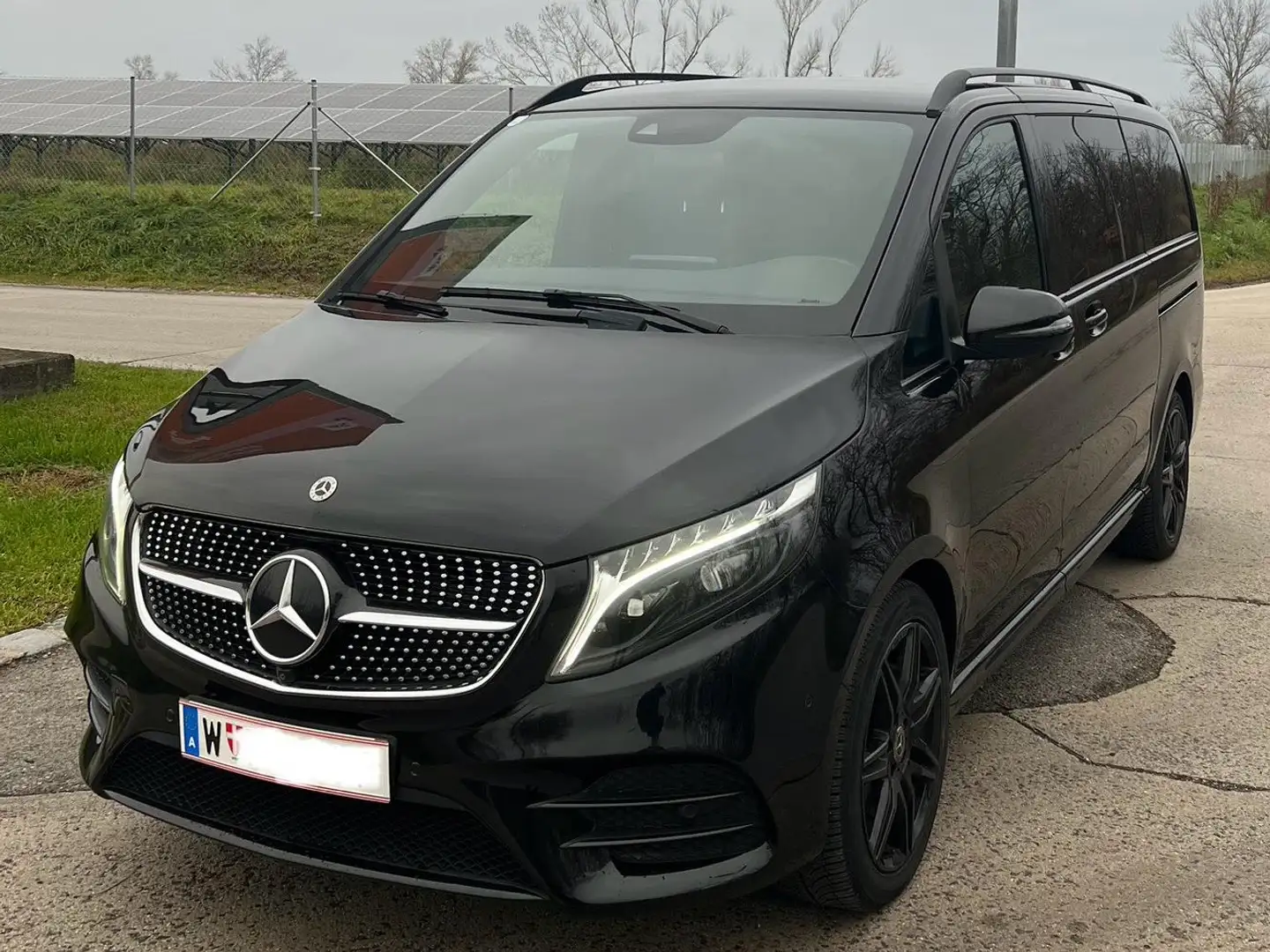 Mercedes-Benz V 300 MERCEDES-BENZ V 300 d AMG EDITION LANG Schwarz - 2