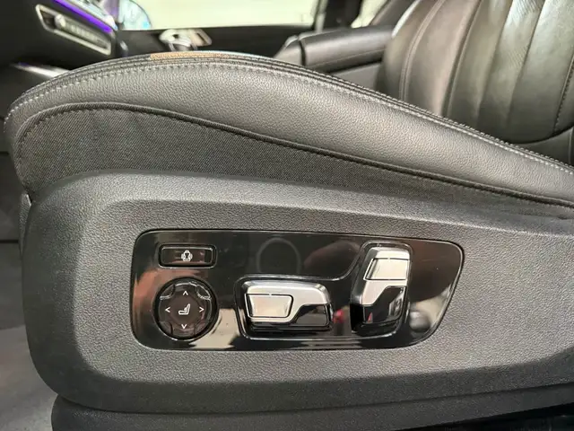 BMW X5 Xdrive45e view 22