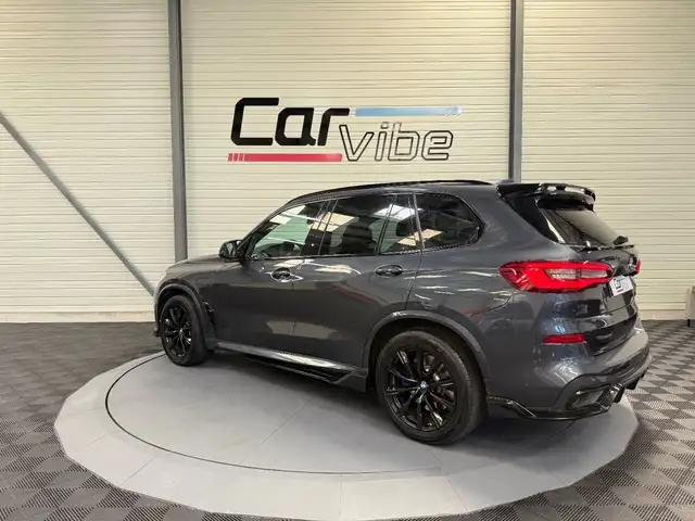 BMW X5 Xdrive45e view 6