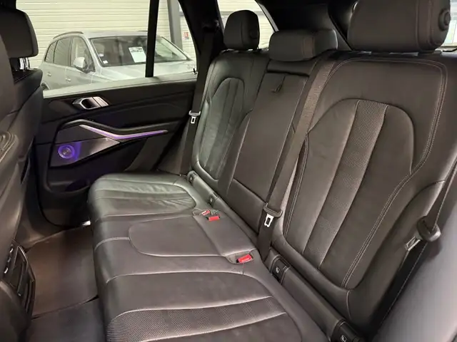 BMW X5 Xdrive45e view 14
