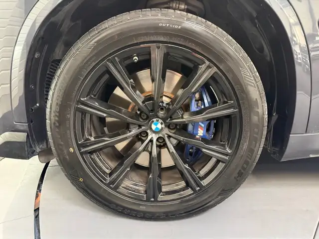 BMW X5 Xdrive45e view 30
