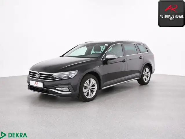 2023 Volkswagen Passat Alltrack in Grey for sale