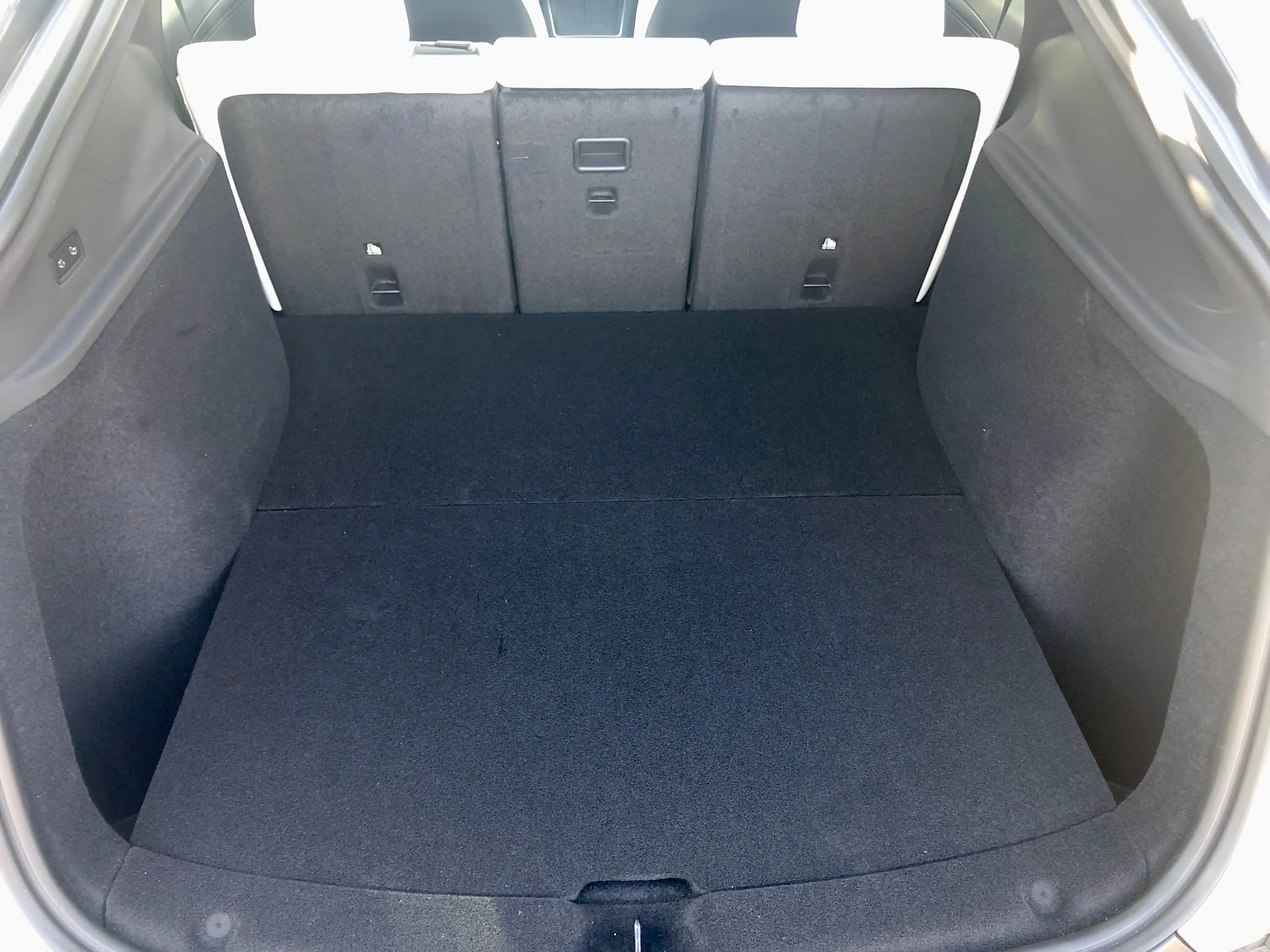 Tesla Model Y performance awd 515 new model juniper tva recup — photo 15