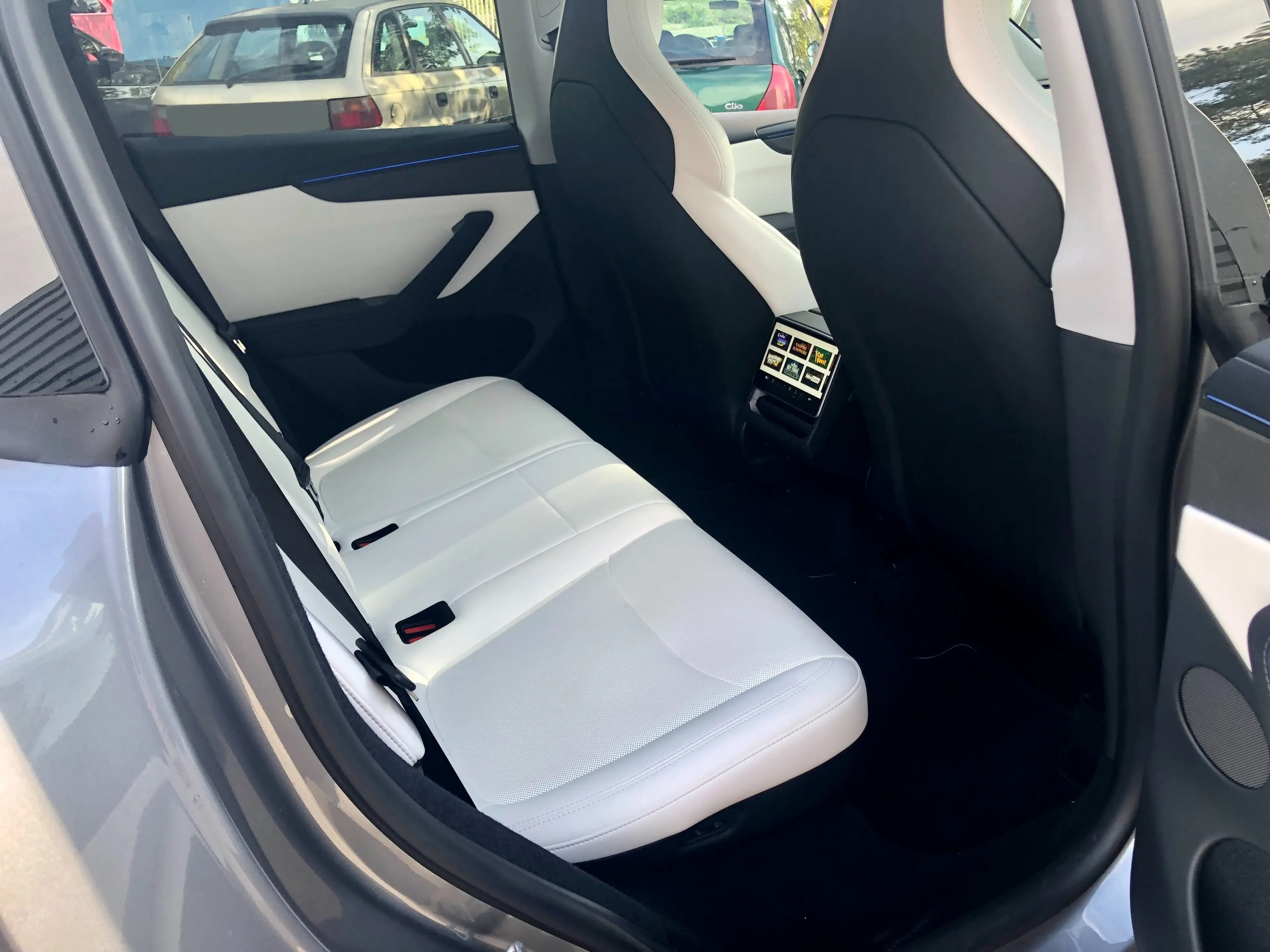Tesla Model Y performance awd 515 new model juniper tva recup — photo 14