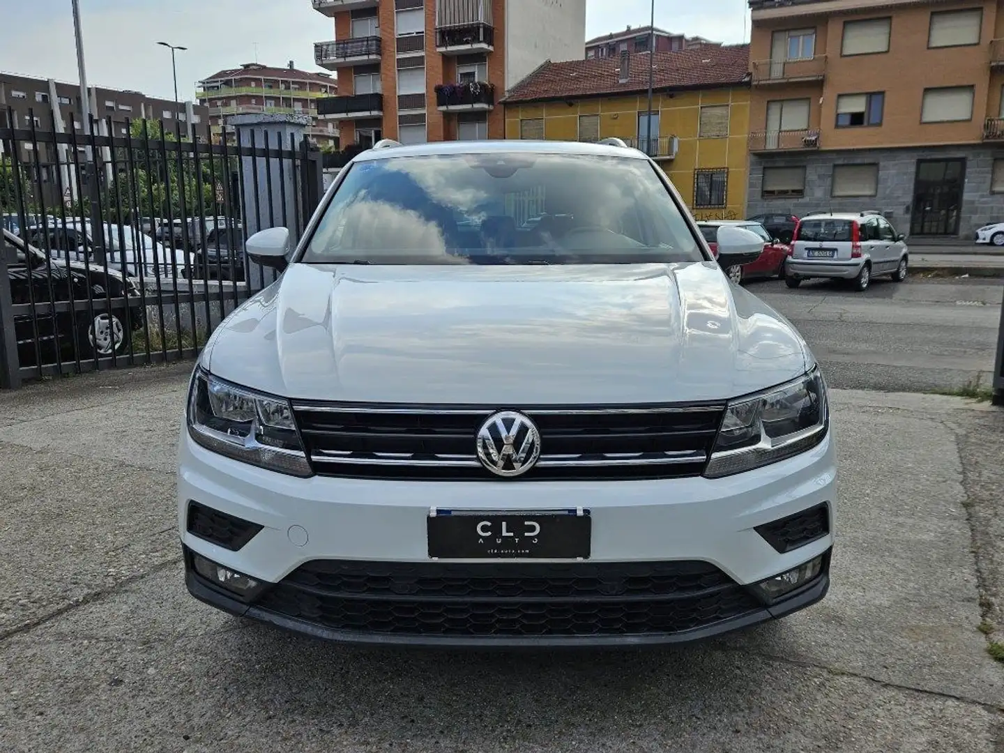 Volkswagen Tiguan 2.0 TDI SCR DSG BlueMotion Technology Білий - 2