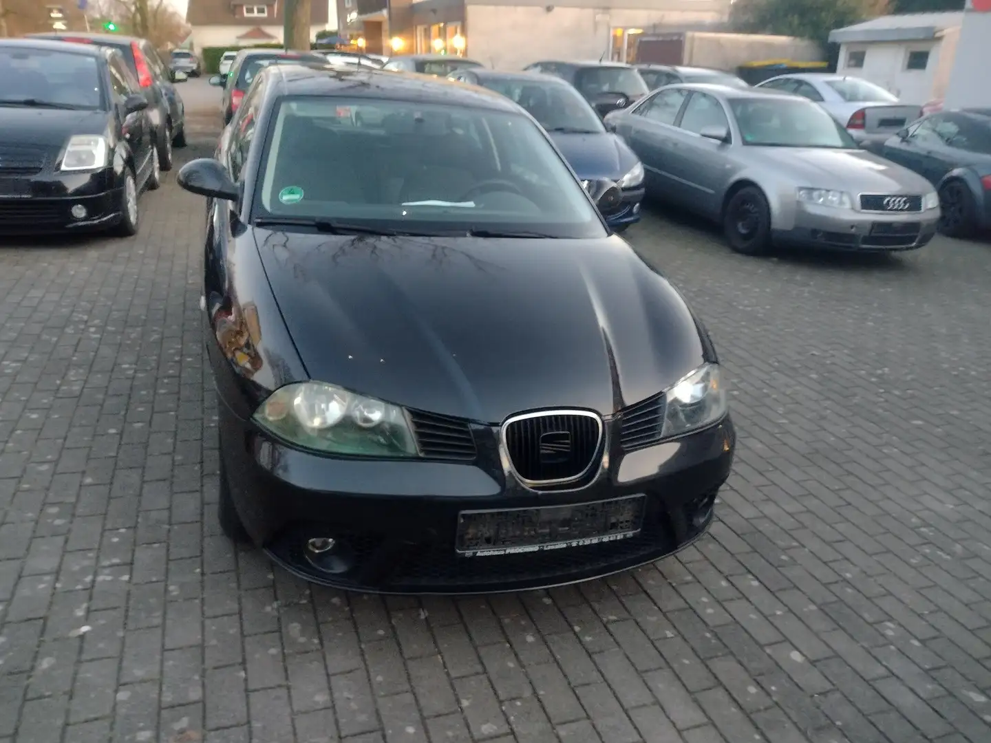 SEAT Ibiza 1.4 16V Sport Edition. Tüv neu. Negro - 1