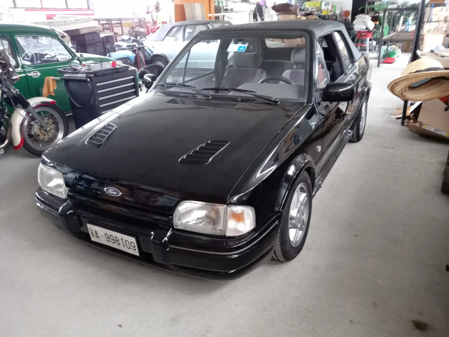 Ford Escort Cabrio 1.6i XR3 - 2