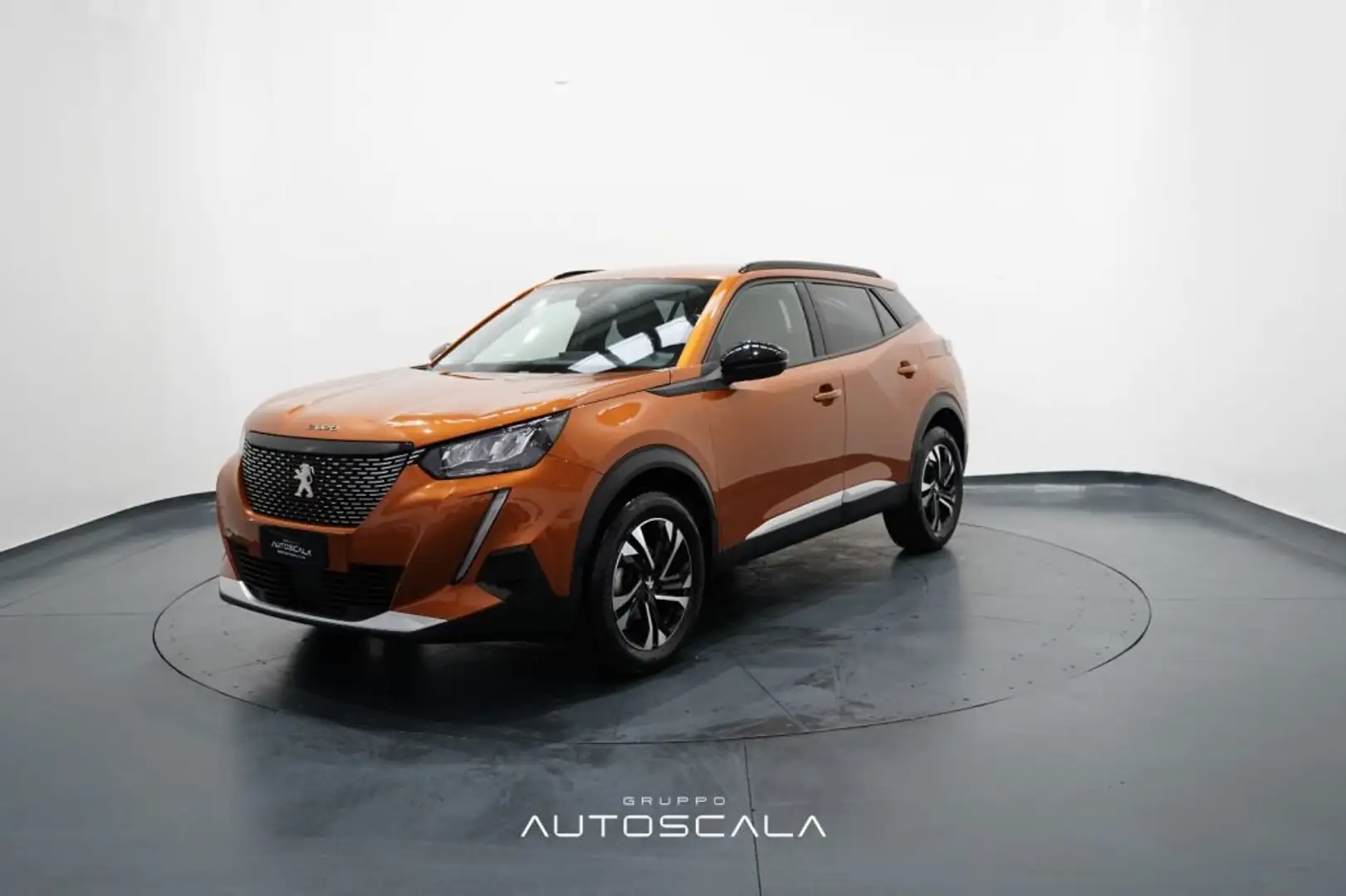 Peugeot 2008 1.5 BlueHDi 110 S&S Allure Pack Arancione - 2