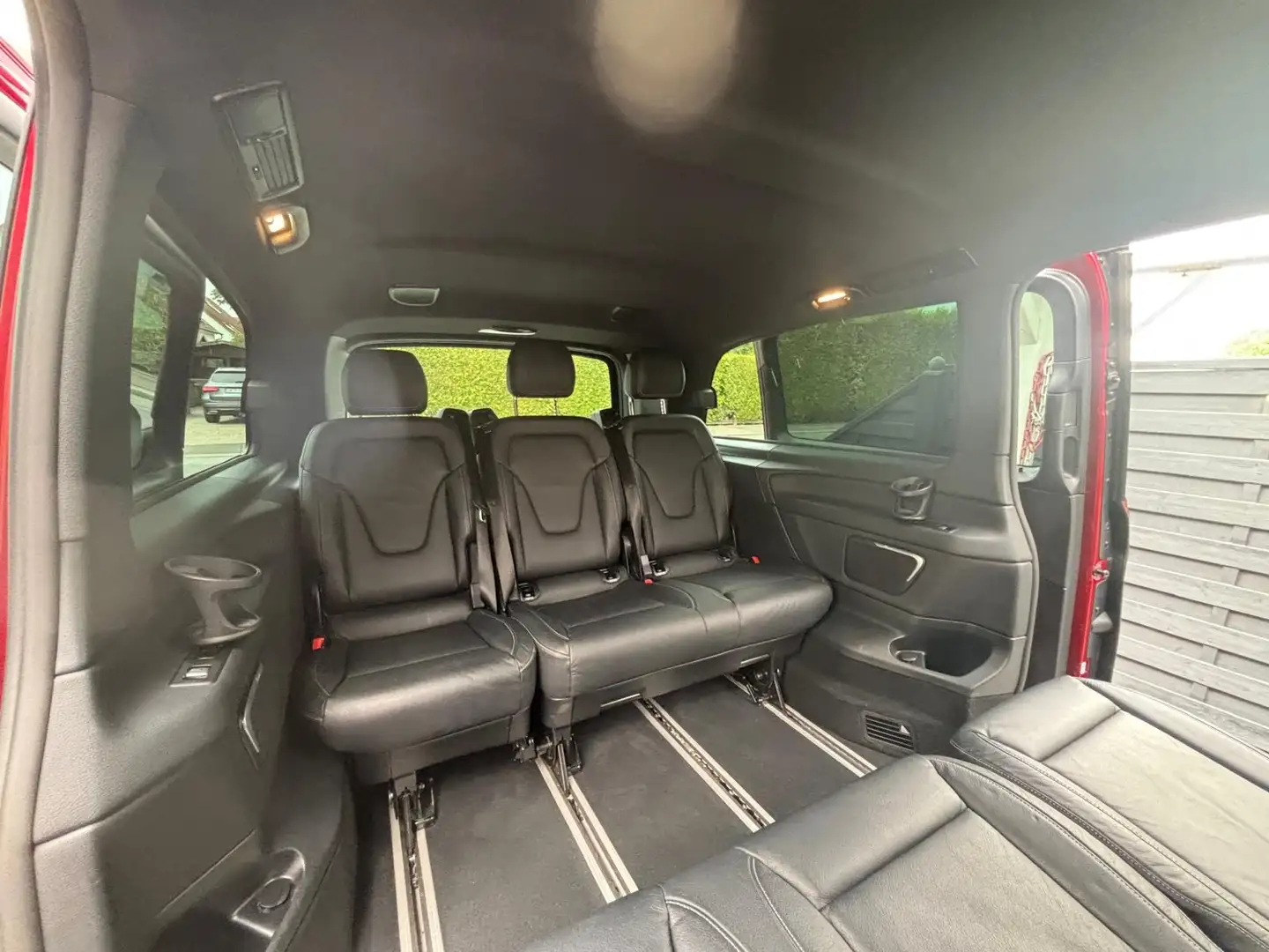 Mercedes-Benz V 200 V 250 d EDITION 2020 4MATIC extralang (447 Rojo - 1