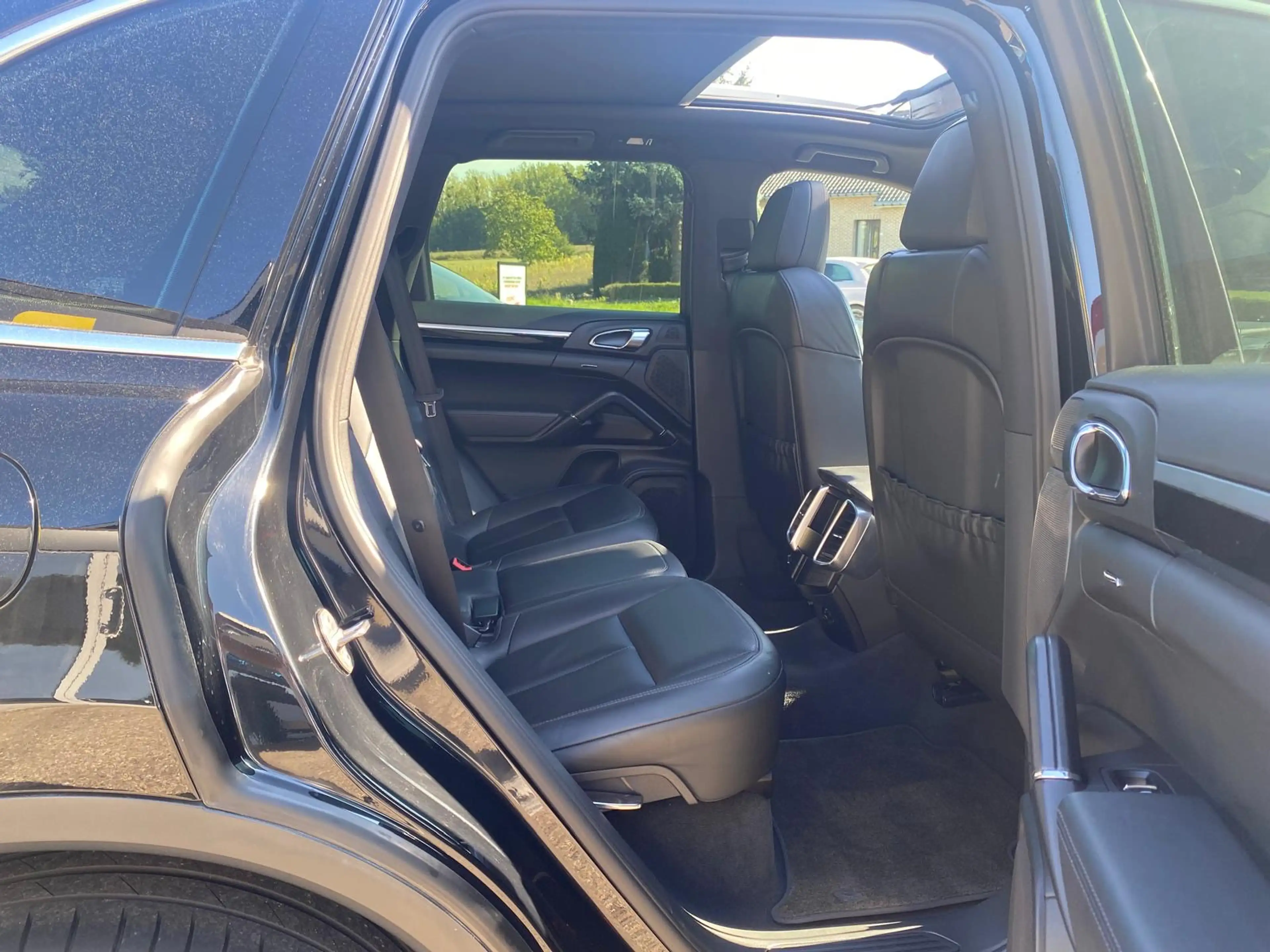 Porsche Cayenne 3.0 D V6 Tiptronic S ** CAR PASS OK ** Belgium Cars ** — photo 15