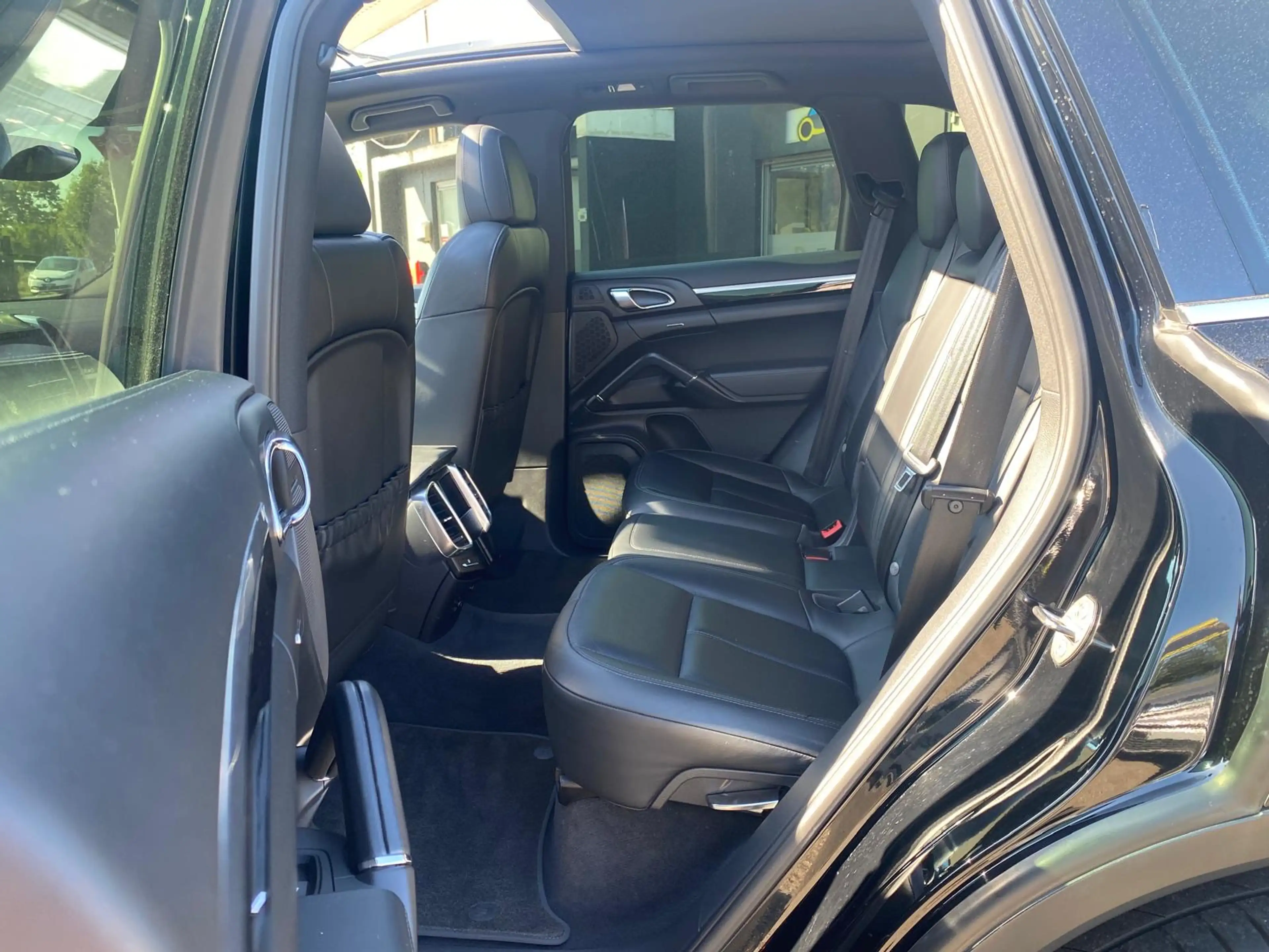 Porsche Cayenne 3.0 D V6 Tiptronic S ** CAR PASS OK ** Belgium Cars ** — photo 12