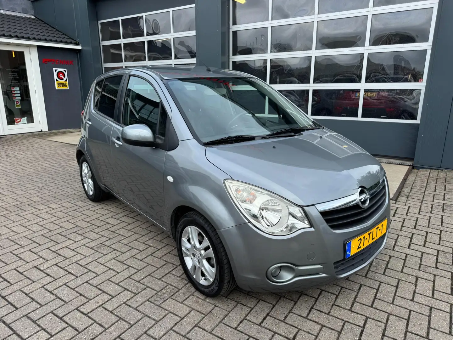 Opel Agila 1.0 Edition / Airco / NL Auto met NAP . Gris - 2
