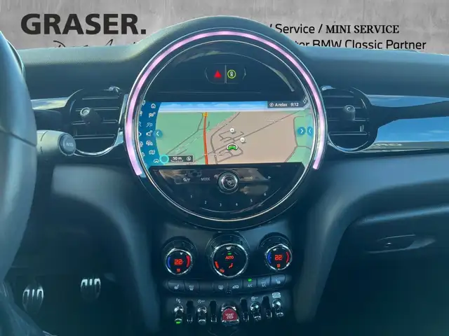 Mini Convertible view 12