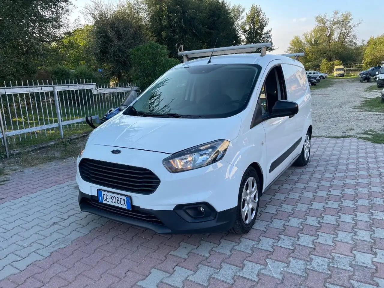 Ford Transit Courier