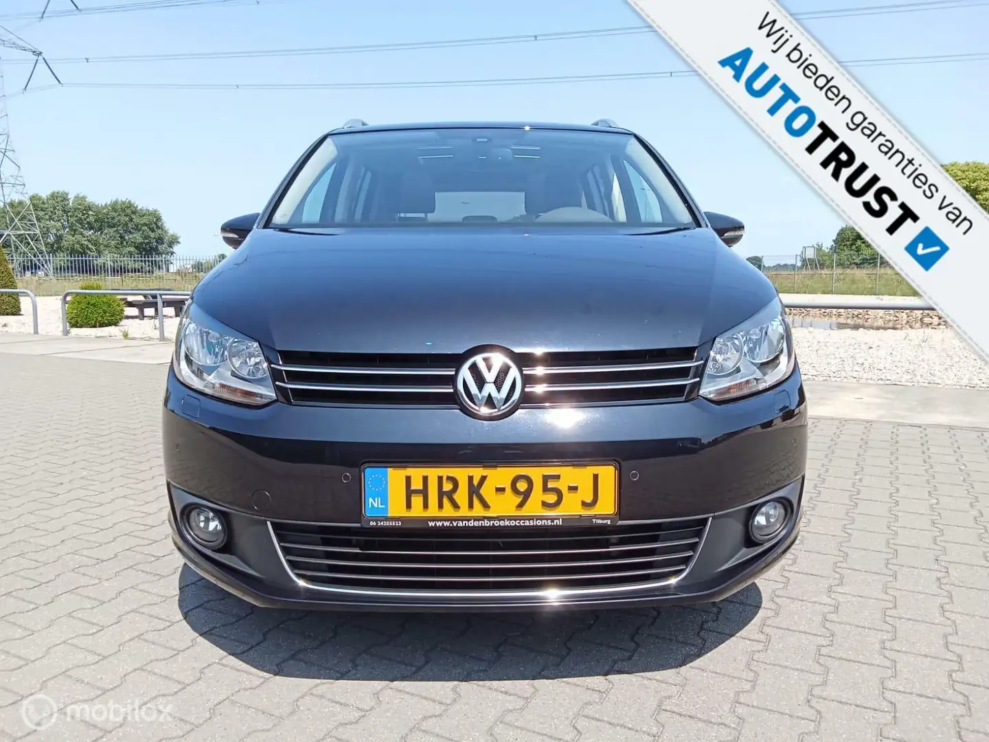 Volkswagen Touran 1.4 TSI Comfortline 7p./clima/navi/trekhaak Zwart - 2