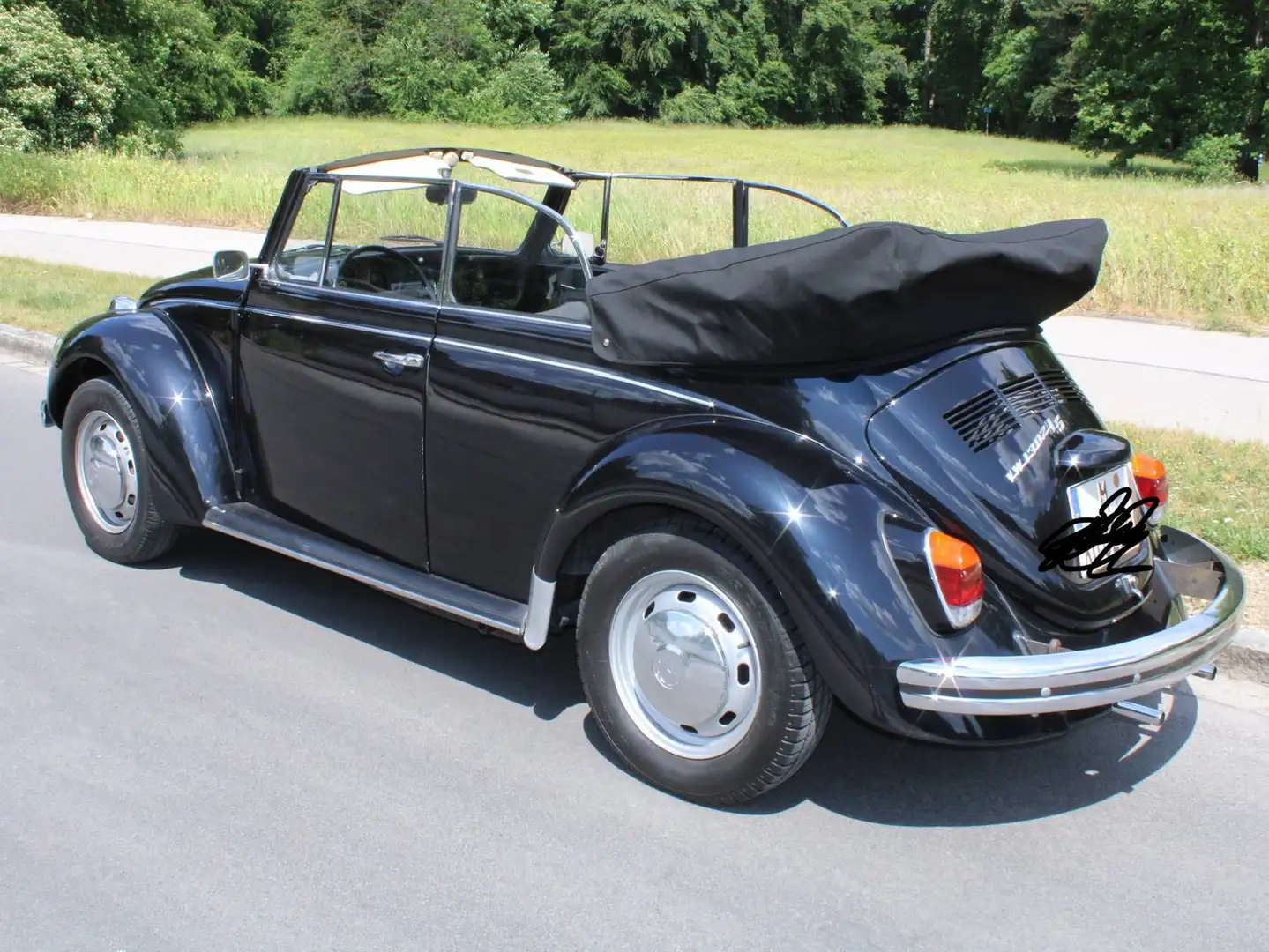 Volkswagen Käfer Cabrio 1302 LS Černá - 1