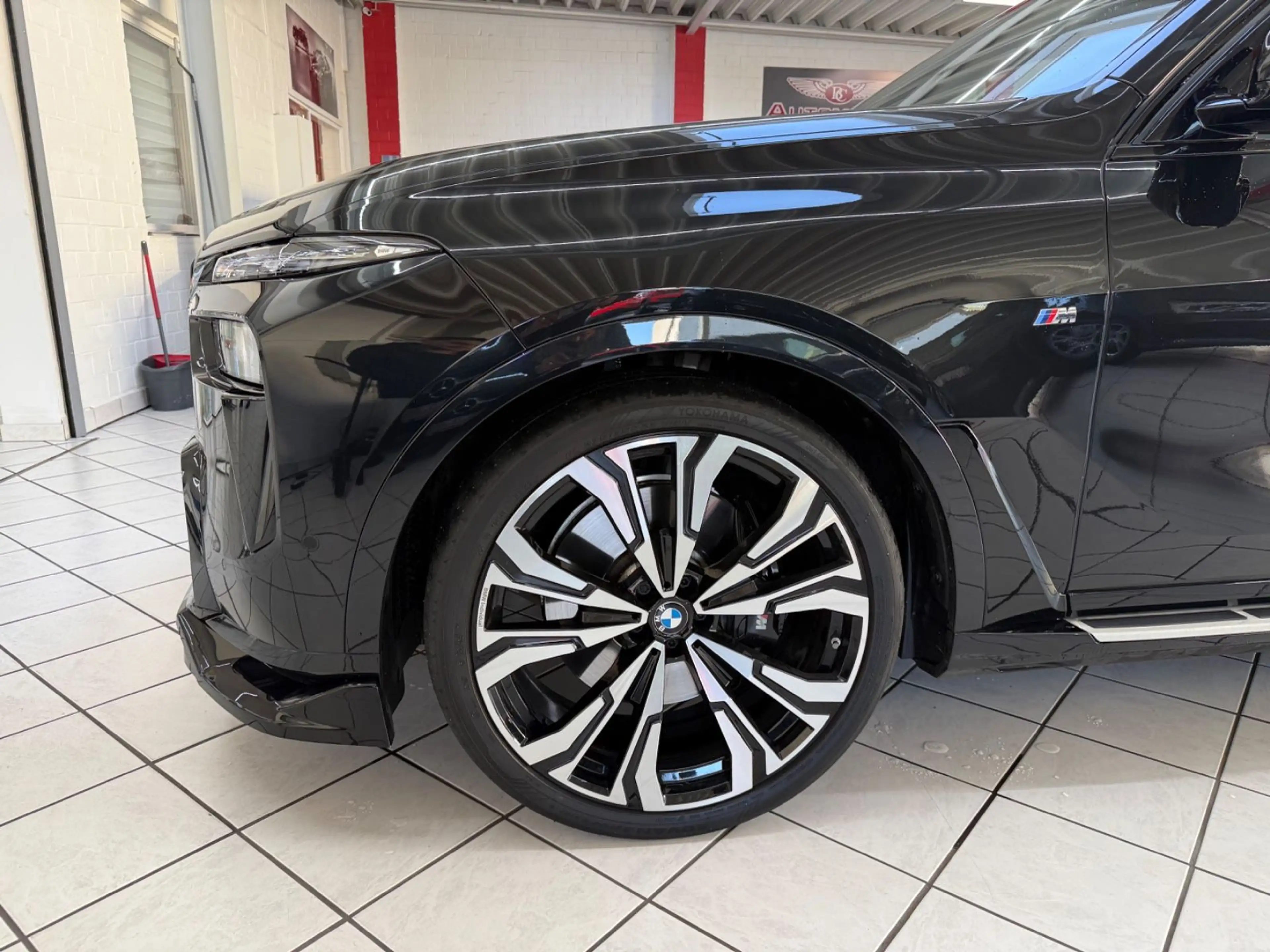 BMW X7 xDrive 40 d M Sport MASSAGE SKY LUFT 6 SITZER — photo 6