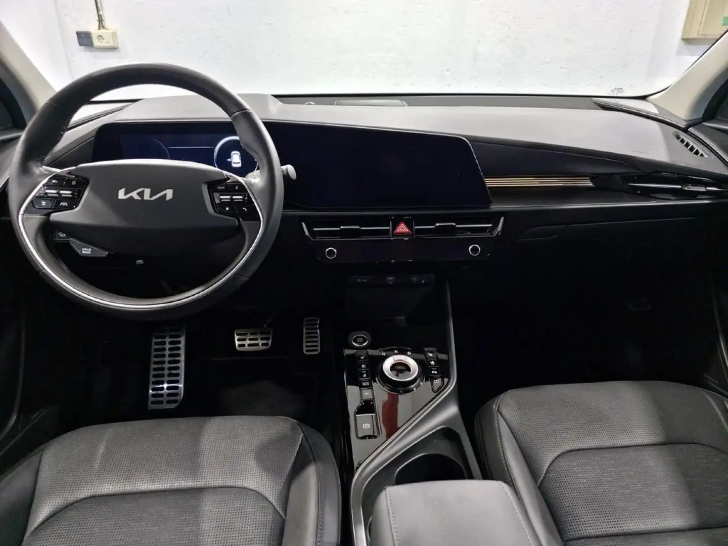 Kia Niro 1.6 GDi PHEV 135kW (183CV) Emotion Grijs - 2