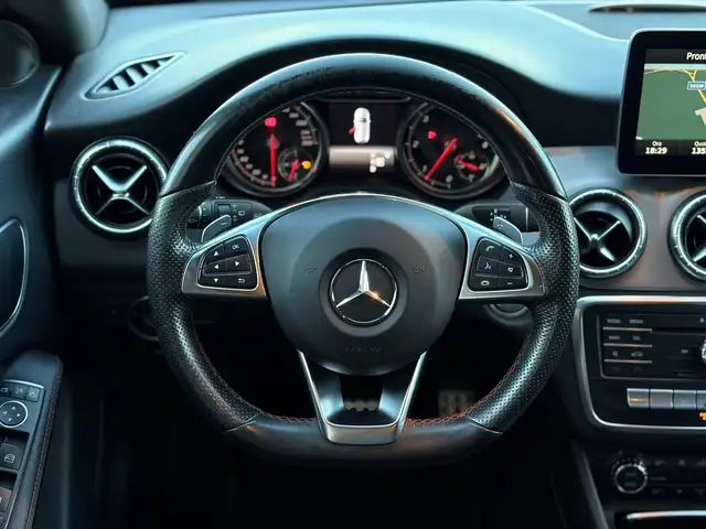 Mercedes-Benz Cla view 11