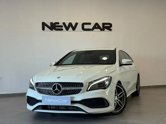 Mercedes-Benz Cla view 4