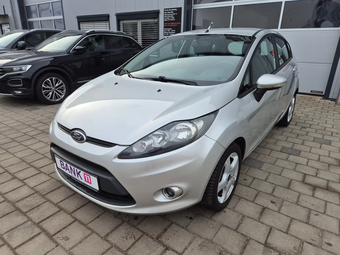 Ford Fiesta Champions Edition Silber - 1