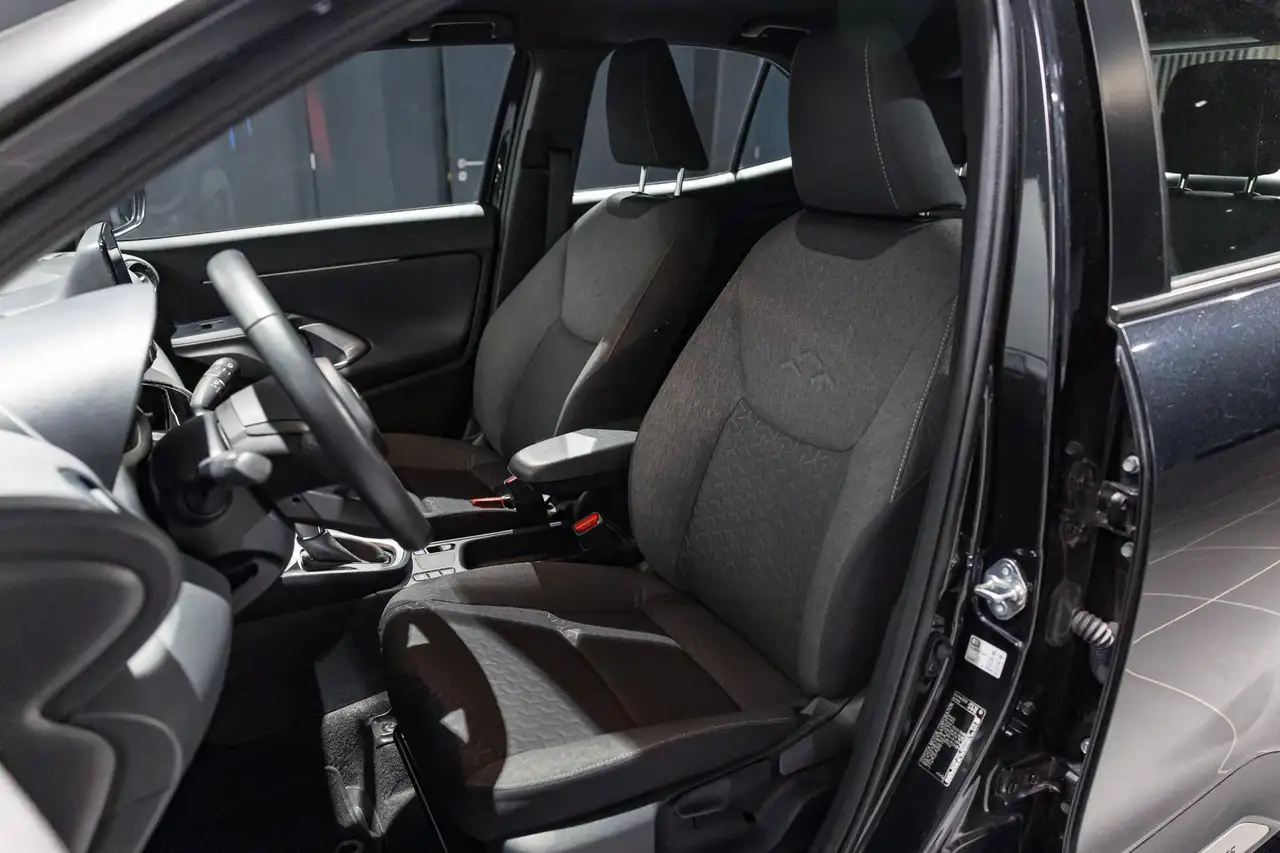 Toyota Yaris Cross 1.5 VVT-ie Dynamic Plus CVT CAMERA CARPLAY ZET, миниатюра 9