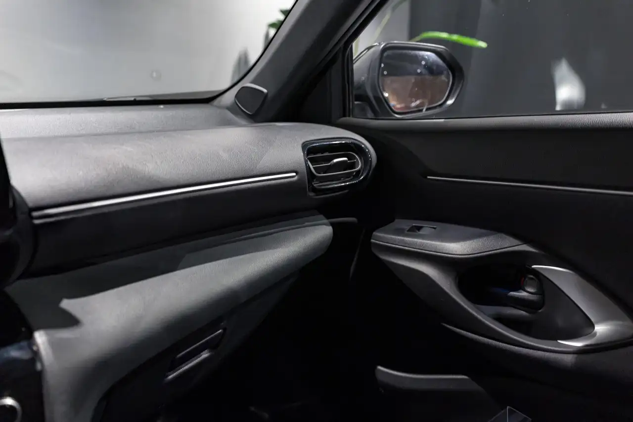 Toyota Yaris Cross 1.5 VVT-ie Dynamic Plus CVT CAMERA CARPLAY ZET, миниатюра 25