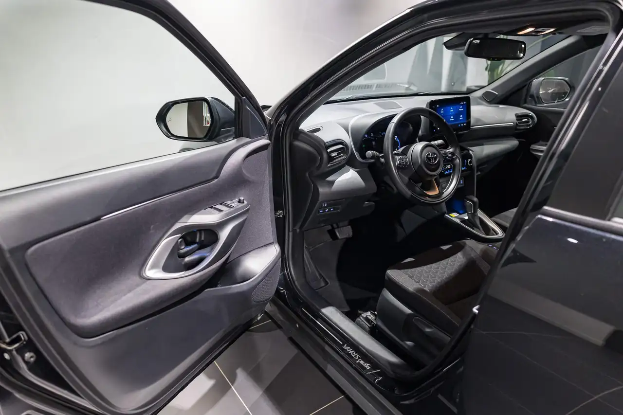 Toyota Yaris Cross 1.5 VVT-ie Dynamic Plus CVT CAMERA CARPLAY ZET, миниатюра 20