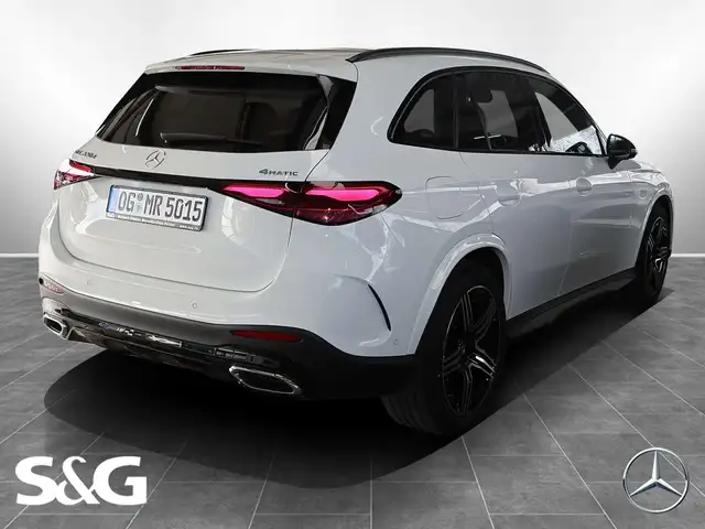 Mercedes-Benz GLC view 2