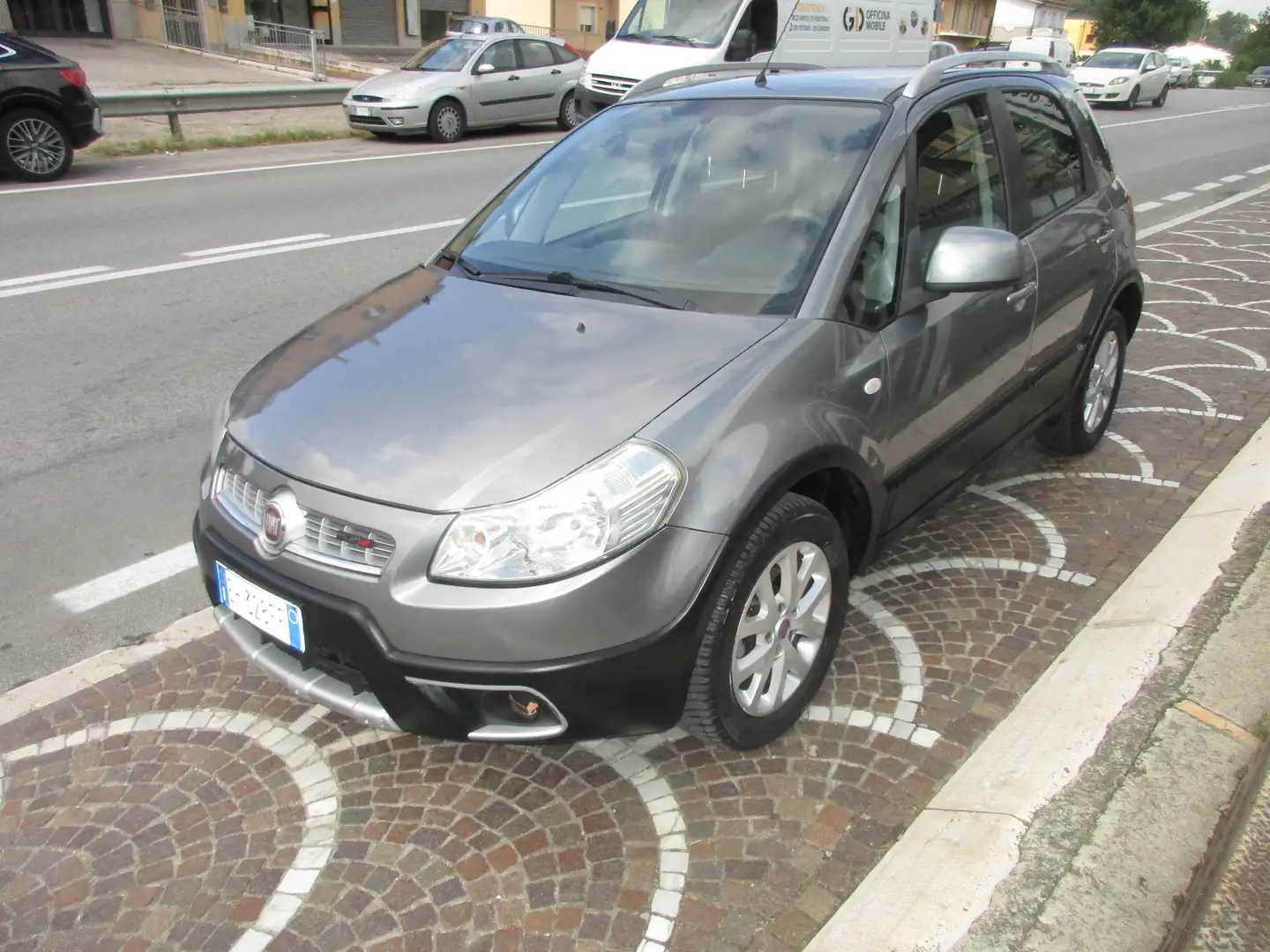 Fiat Sedici 2.0 mjt Dynamic 4x4 135cv fullm optional garantita Grijs - 1
