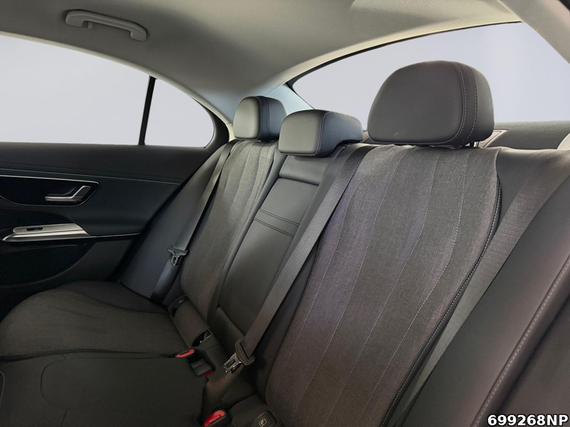 Mercedes-Benz E 200 Avantgarde  Distronic Rückfahrk. Lenkradhz — photo 11