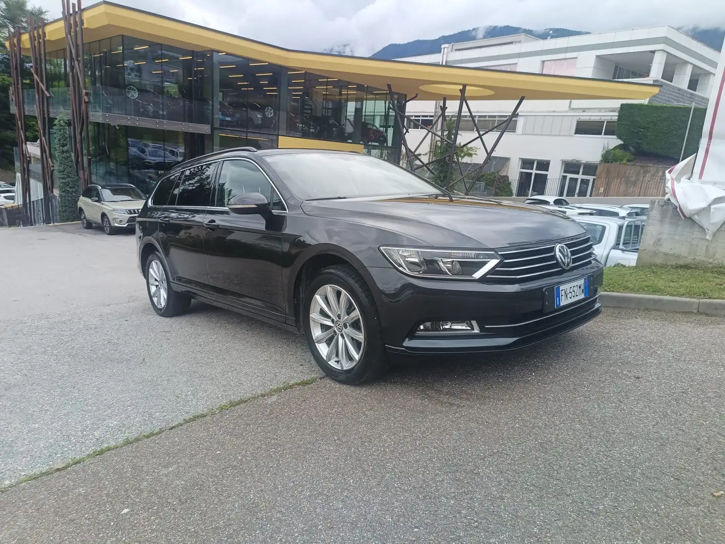 Volkswagen Passat Variant Passat Variant 1.6 tdi Business 120cv dsg Nero - 2
