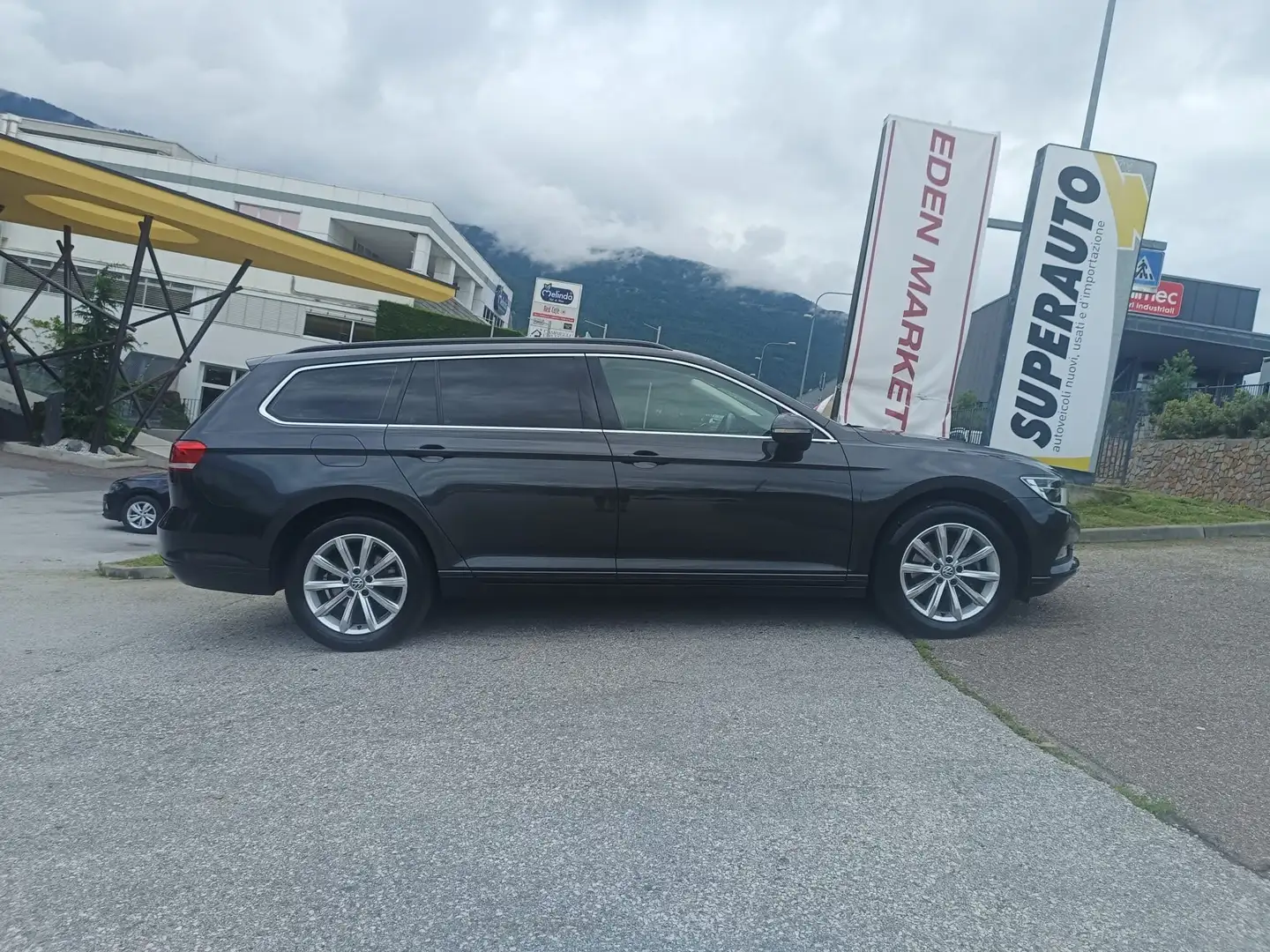 Volkswagen Passat Variant Passat Variant 1.6 tdi Business 120cv dsg Nero - 1