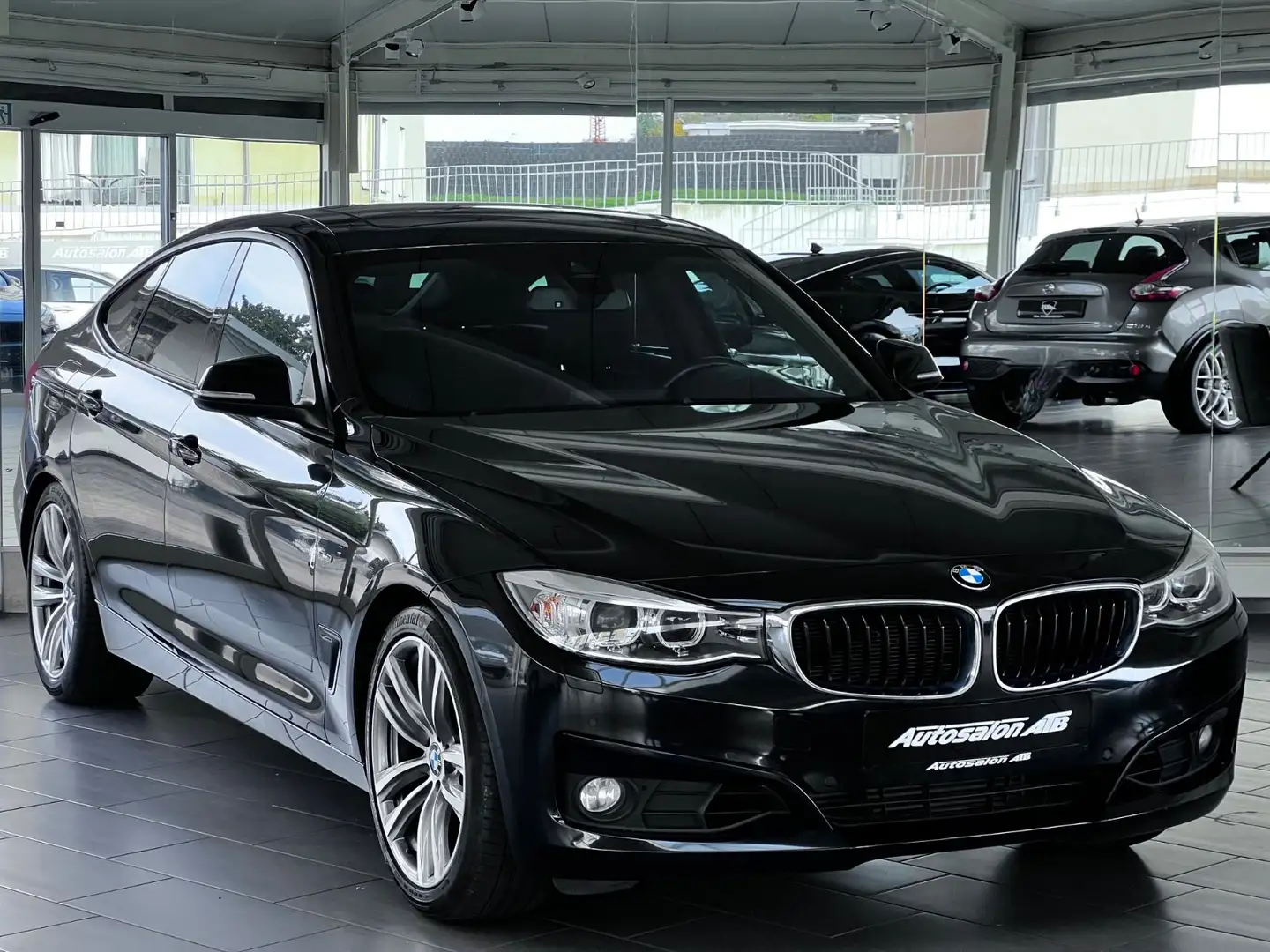 BMW 328 Sportpaket BI-XENON NAVI LEDER Noir - 1