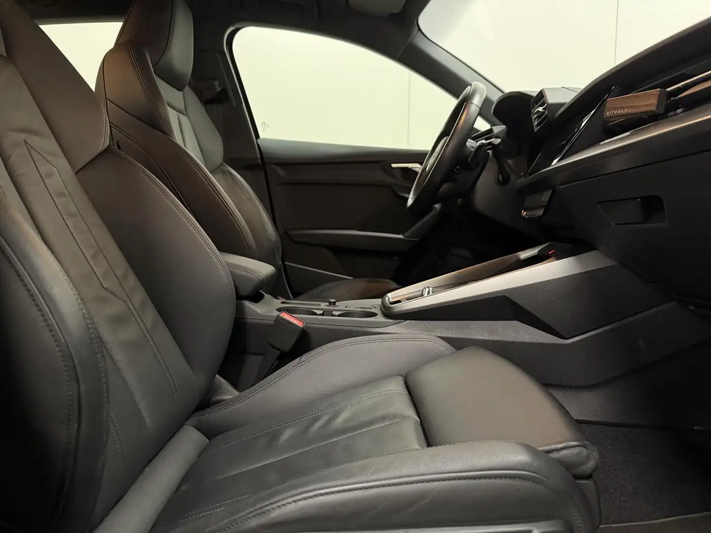 Audi A3 40 TFSIe Autom. - Apple CarPlay - Topstaat! 1St... Grijs - 2