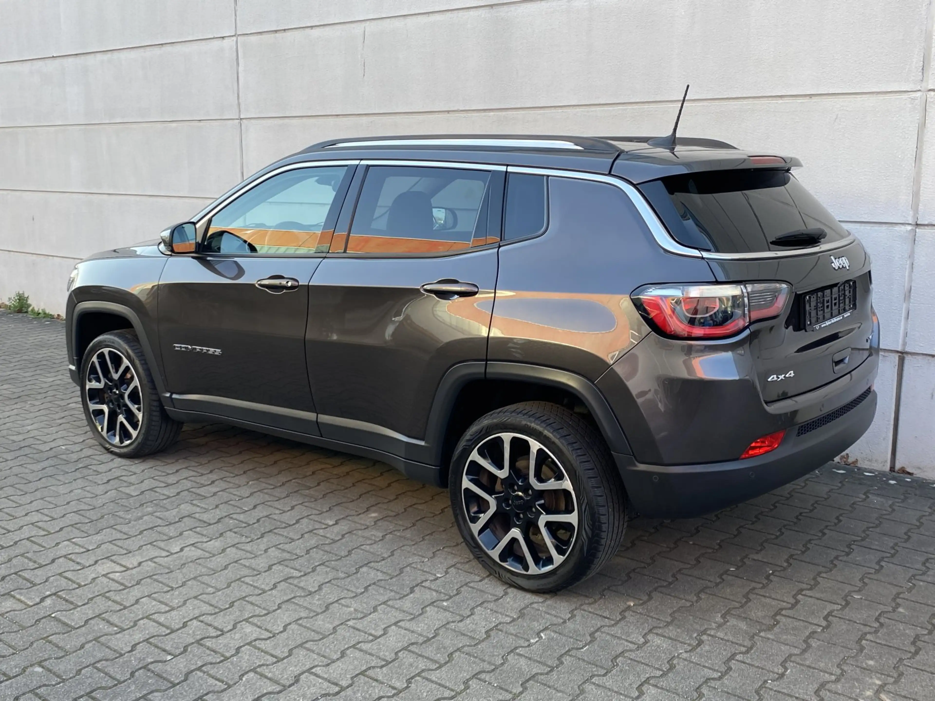 Jeep Compass 2.0 MultiJet AT 4WD Limited AHK Rkam Nav TotwAss — photo 8