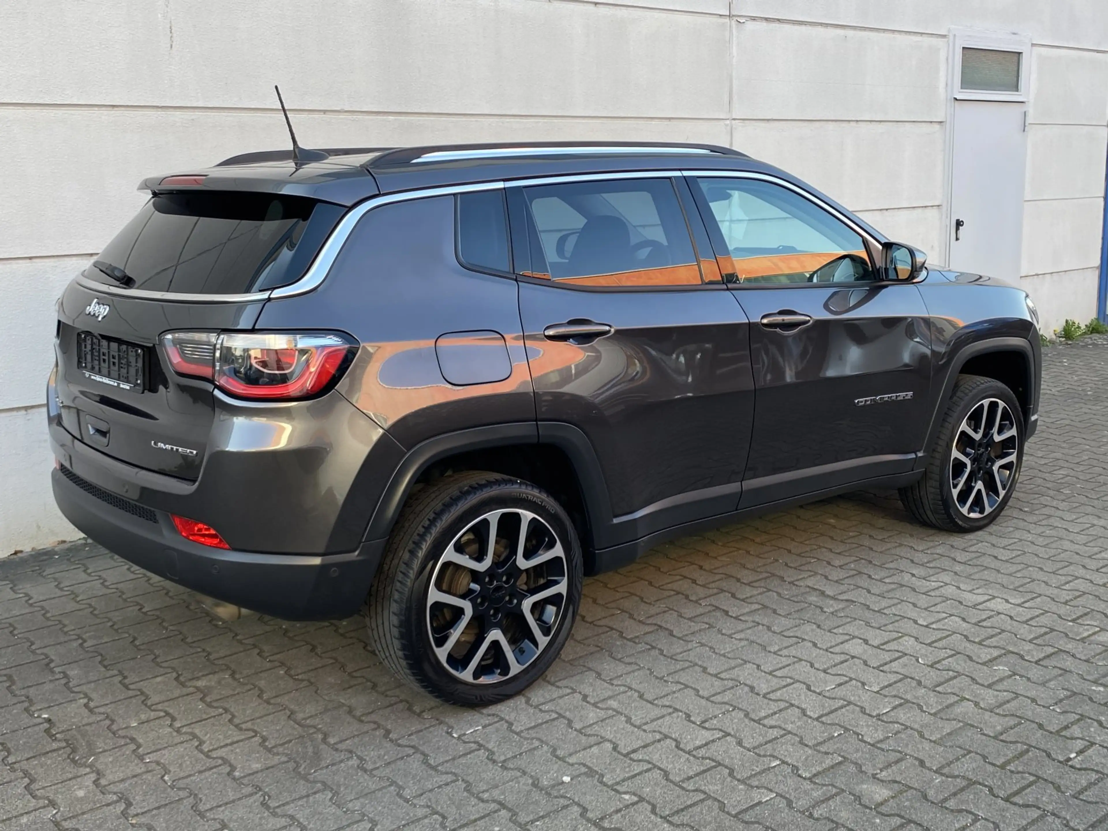 Jeep Compass 2.0 MultiJet AT 4WD Limited AHK Rkam Nav TotwAss — photo 3