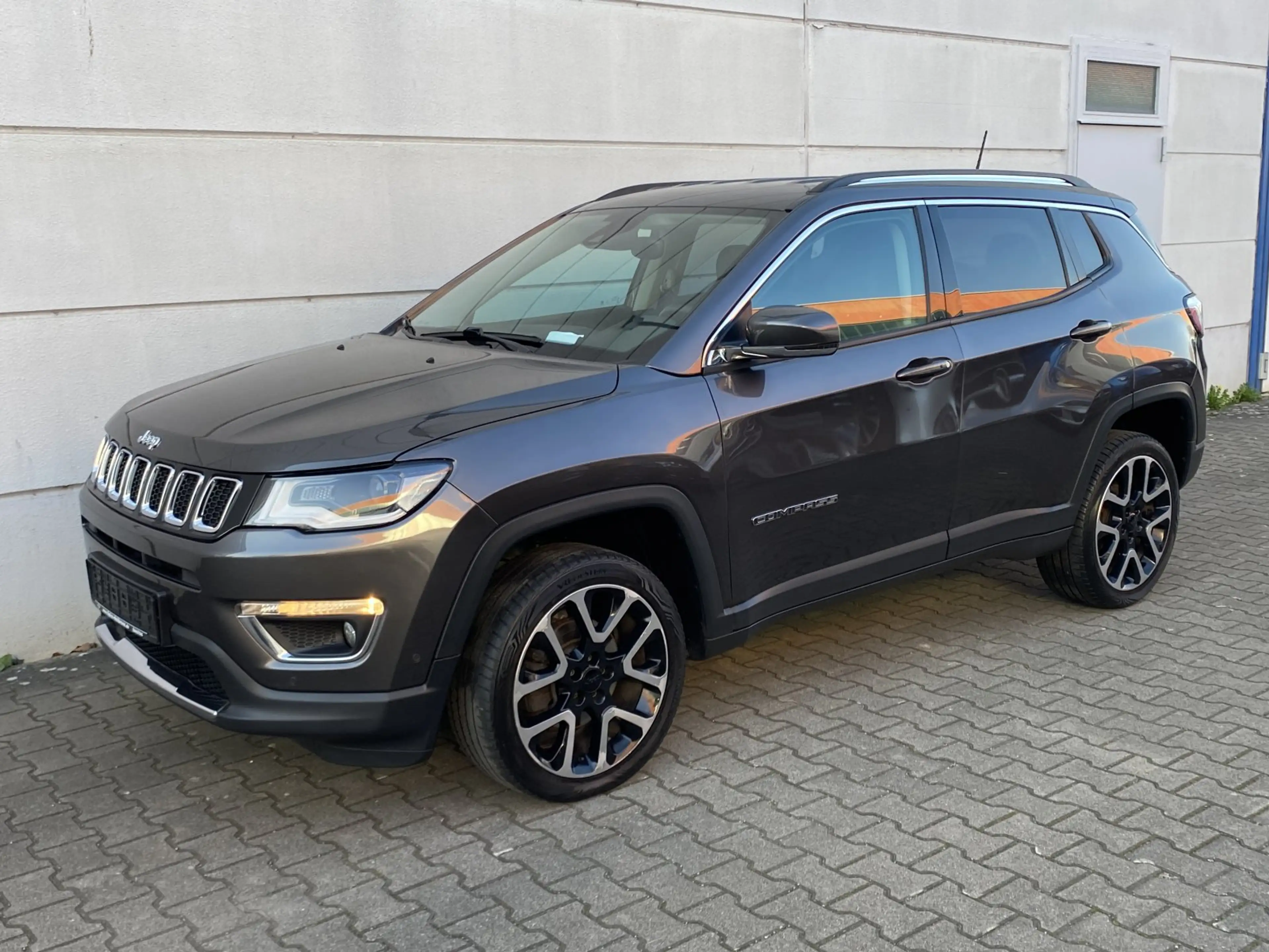 Jeep Compass 2.0 MultiJet AT 4WD Limited AHK Rkam Nav TotwAss — photo 2