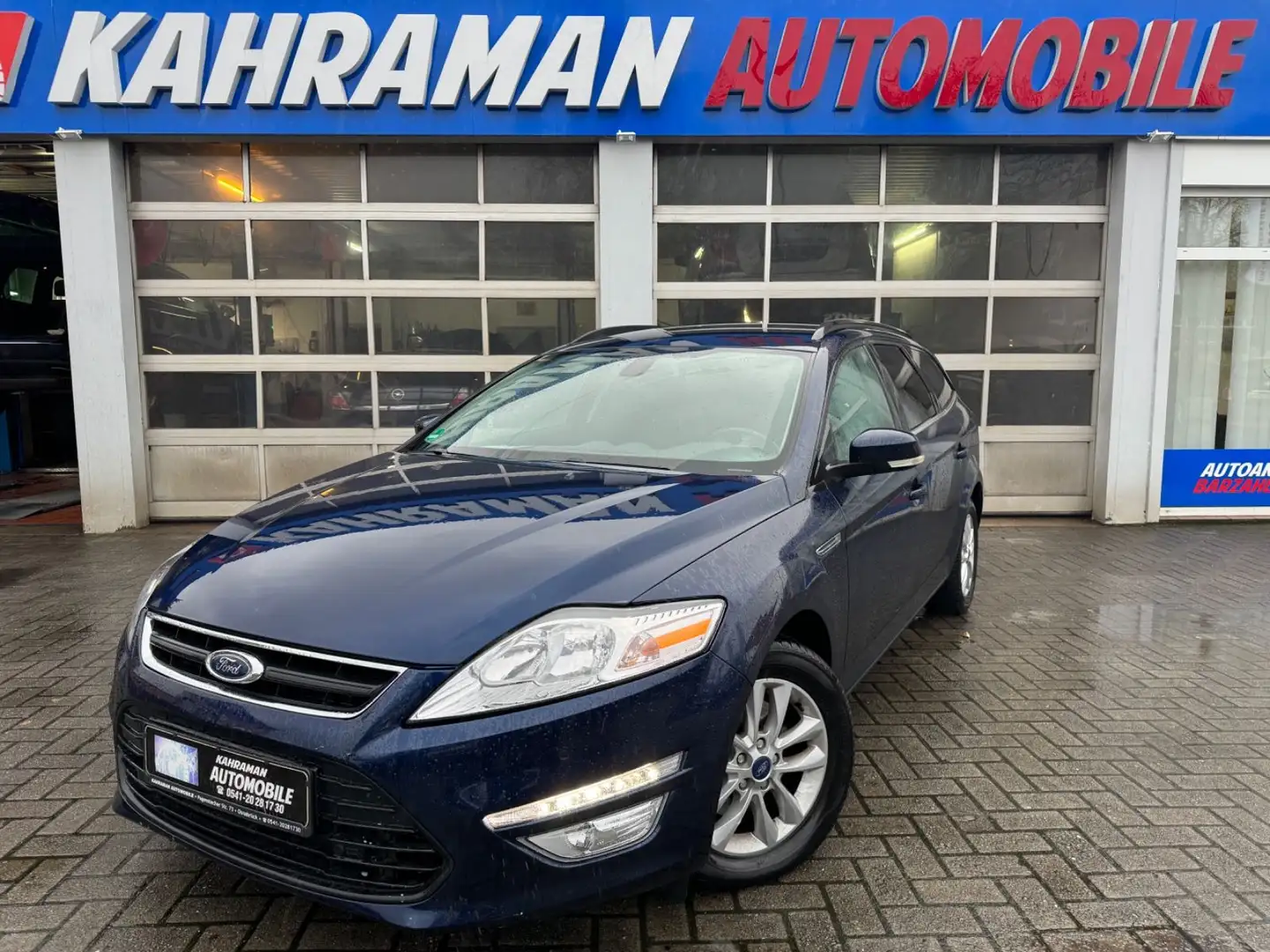 Ford Mondeo Turnier Champions Edition Blau - 1