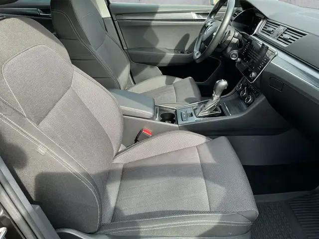 Skoda Superb view 13