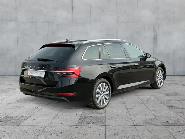 Skoda Superb view 6