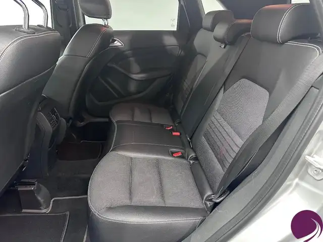 Mercedes-Benz B-Class view 15