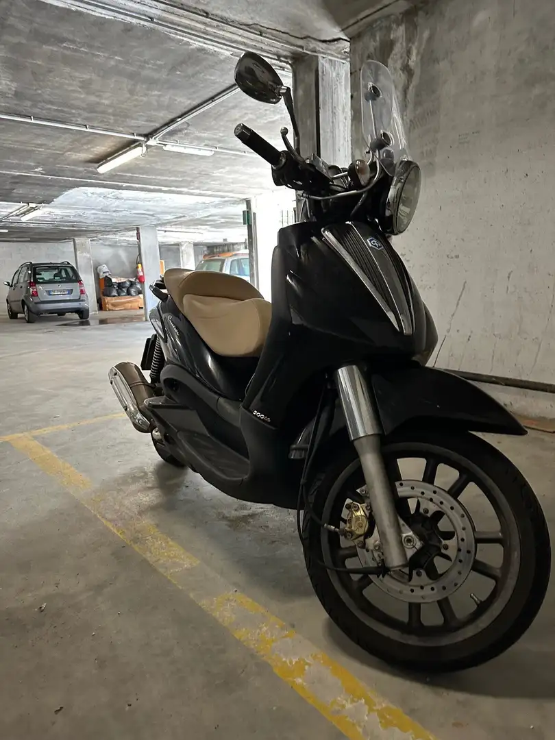 Piaggio Beverly 500 Cruiser Negro - 1